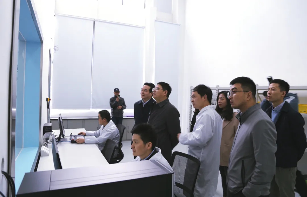 20201205\cb802d374766569e0378cf9d2947b3fb